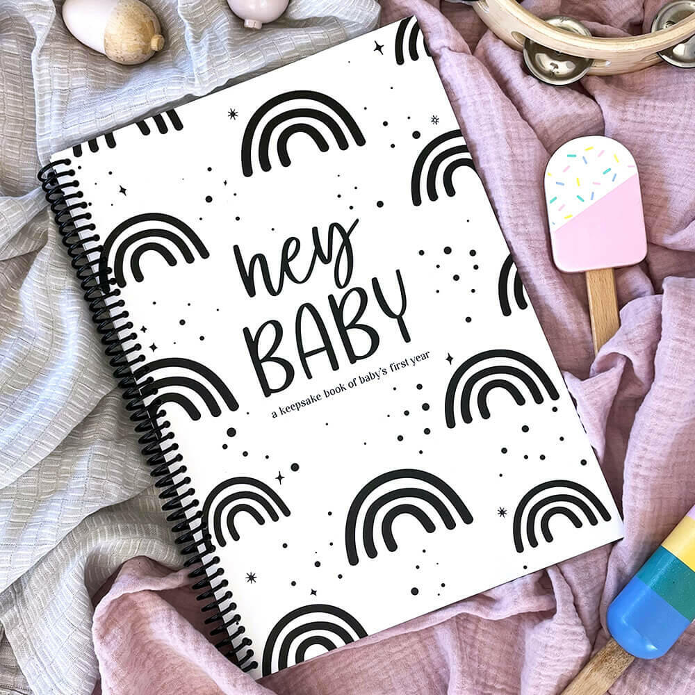 Baby Milestone Books: ‘Hey Baby’ First Year Keepsake Books