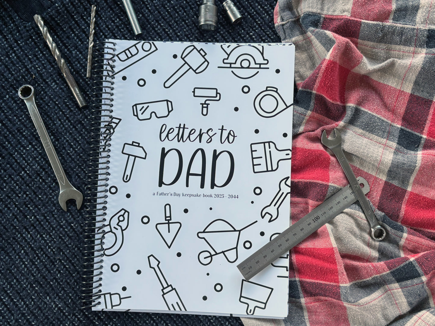 Personalised Letters to Dad: A Keepsake Book for Writing Letters to Dad